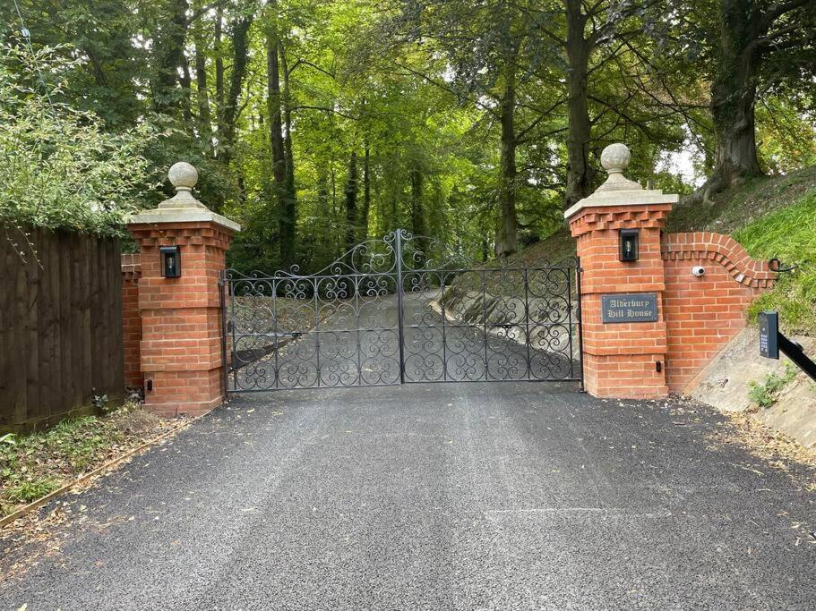 The Old Stables Villa Солсбъри Екстериор снимка